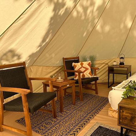 Grotto Getaway Hotel Miller Lake Ngoại thất bức ảnh