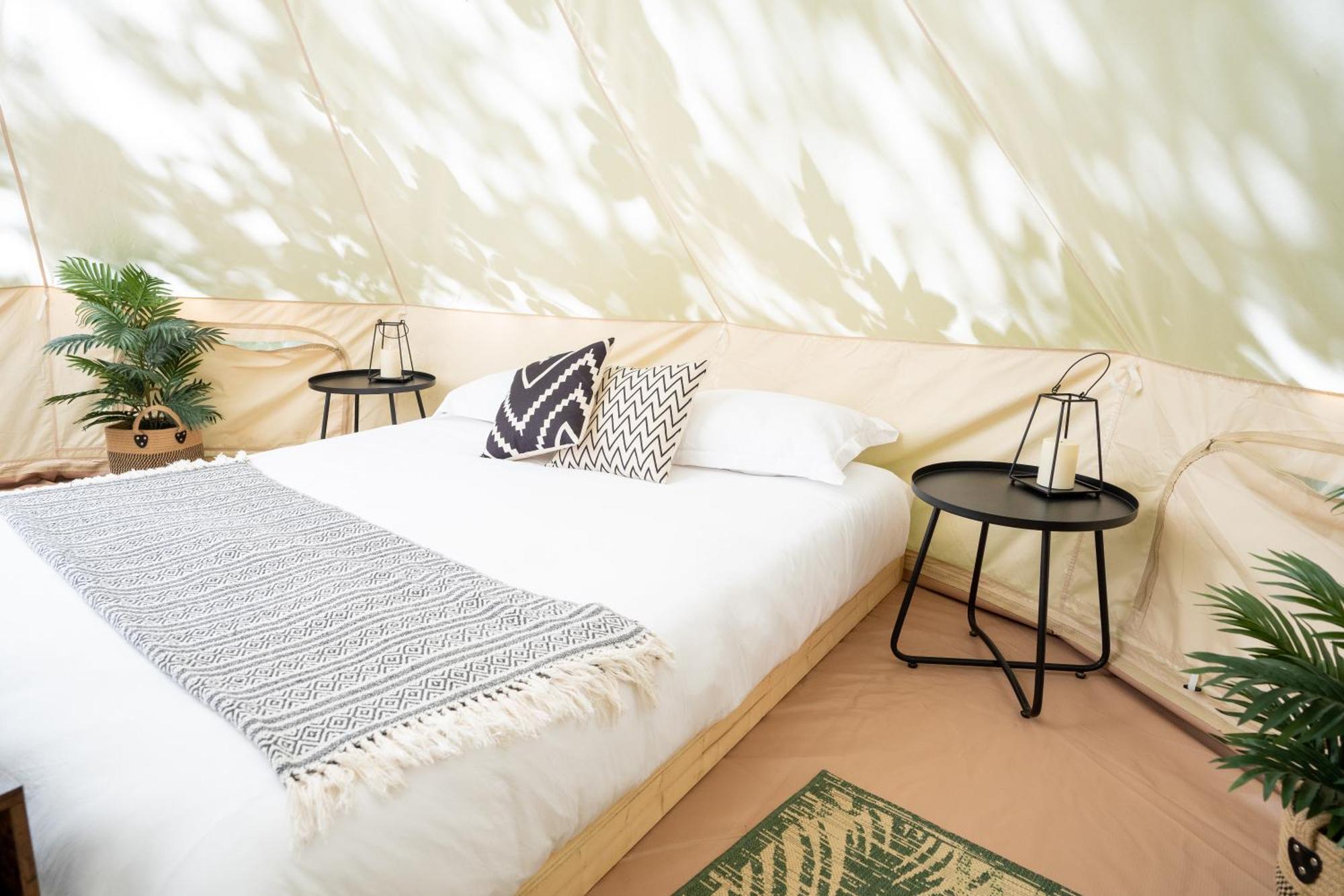 Grotto Getaway Hotel Miller Lake Ngoại thất bức ảnh