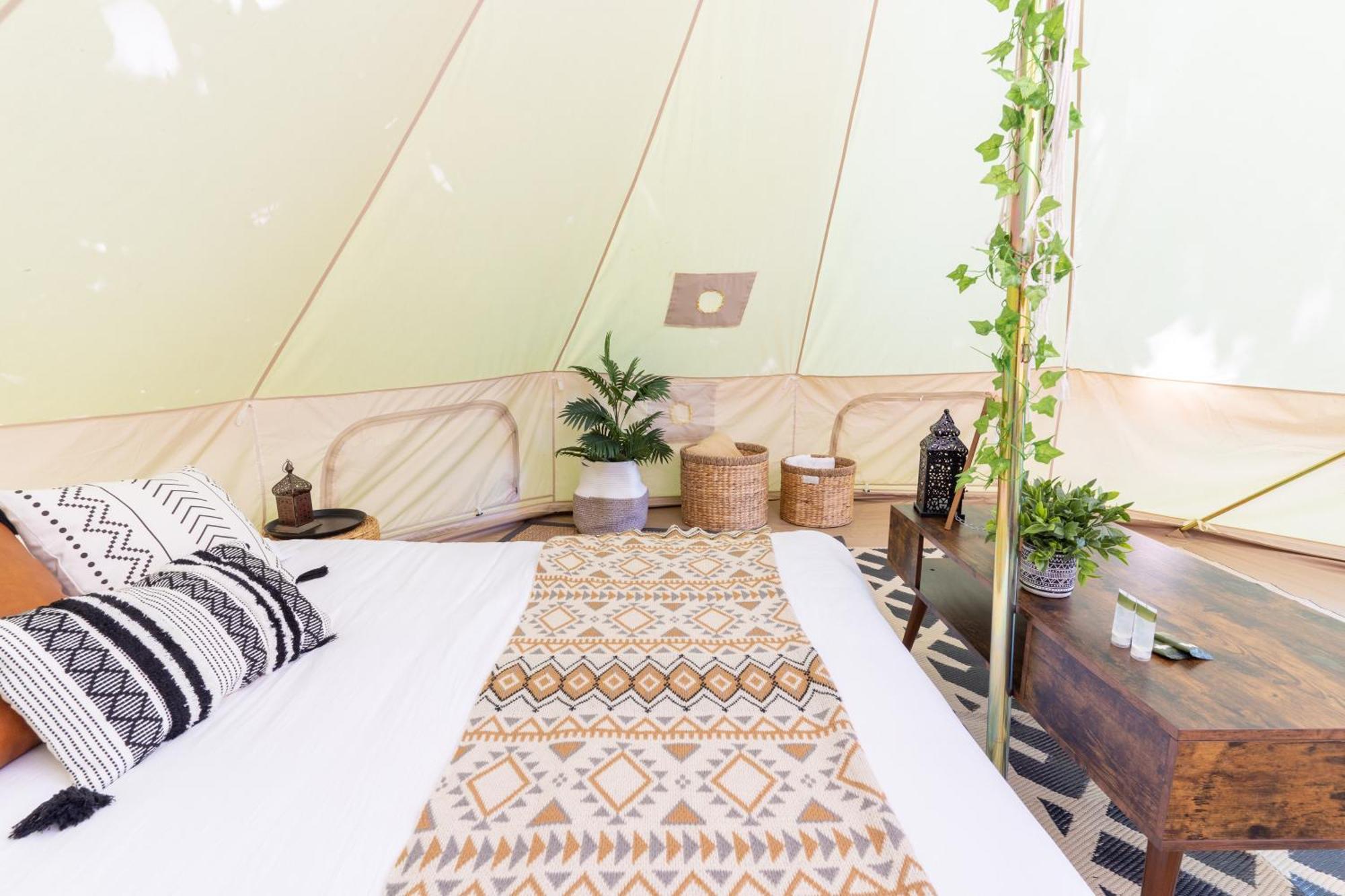 Grotto Getaway Hotel Miller Lake Ngoại thất bức ảnh