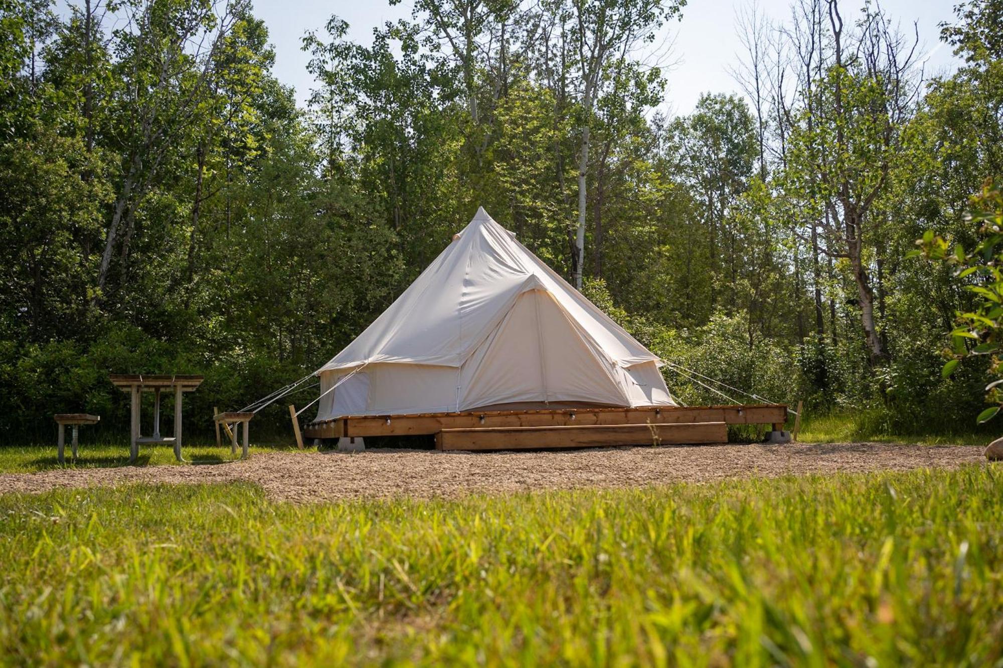 Grotto Getaway Hotel Miller Lake Ngoại thất bức ảnh